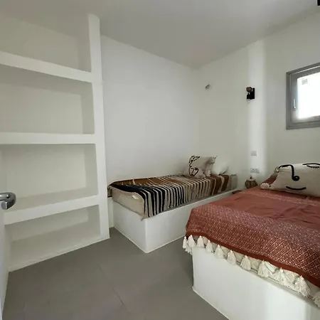 Comfortable With Sea View In Antiparos, 77 M² شقة *